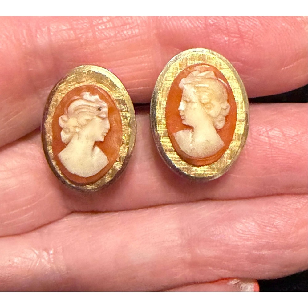 Krementz Cameo Screw Back Earrings